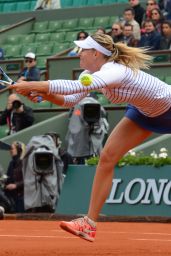 Maria Sharapova – 2015 French Tennis Open at Roland Garros in Paris – 4th Round