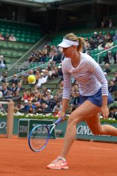 Maria Sharapova – 2015 French Tennis Open at Roland Garros in Paris – 4th Round