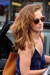 Minka Kelly Shopping at Whole Foods in Los Angeles, June 2015