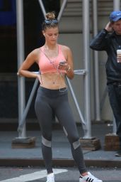 Nina Agdal Jogging in Tights in NYC - June 2015