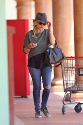 Sarah Michelle Gellar - Out in Brentwood, June 2015