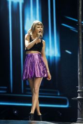 Taylor Swift - 1989 World Tour Louisville Concert - June 2015