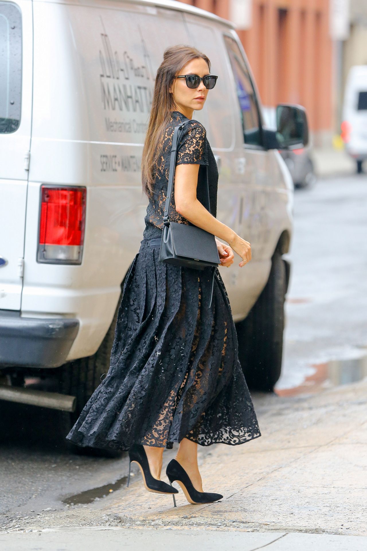 Victoria Beckham - Leaving Her Hotel in NYC, June 2015 • CelebMafia