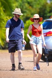 Anna Kendrick Vacationing in Oahu, Hawaii, July 2015