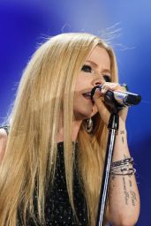 Avril Lavigne Performs at Special Olympics World Games 2015 Opening Night Ceremony in Los Angeles