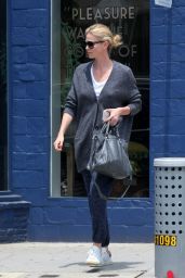 Charlize Theron - Shopping in Los Angeles, July 2015
