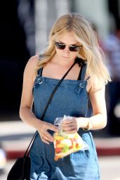Chloe Sevigny Summer Style - Shopping in LA, July 2015