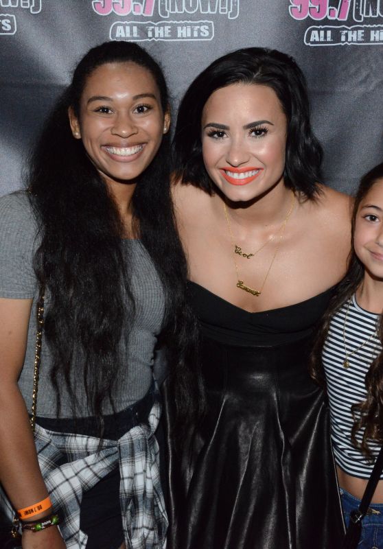 Demi Lovato - Poses With Fans at Cool for Summer Party in San Francisco, July 2015