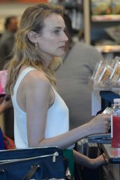 Diane Kruger - Checkout Line at Whole Foods Market in Brentwood, July 2015