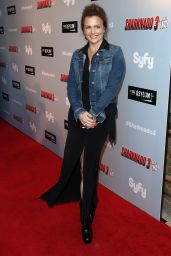 Dina Meyer – ‘Sharknado 3: Oh Hell No!’ Premiere at iPic Theaters in Los Angeles