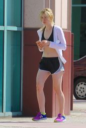 Elle Fanning Going to a Gym in Studio City, June 2015