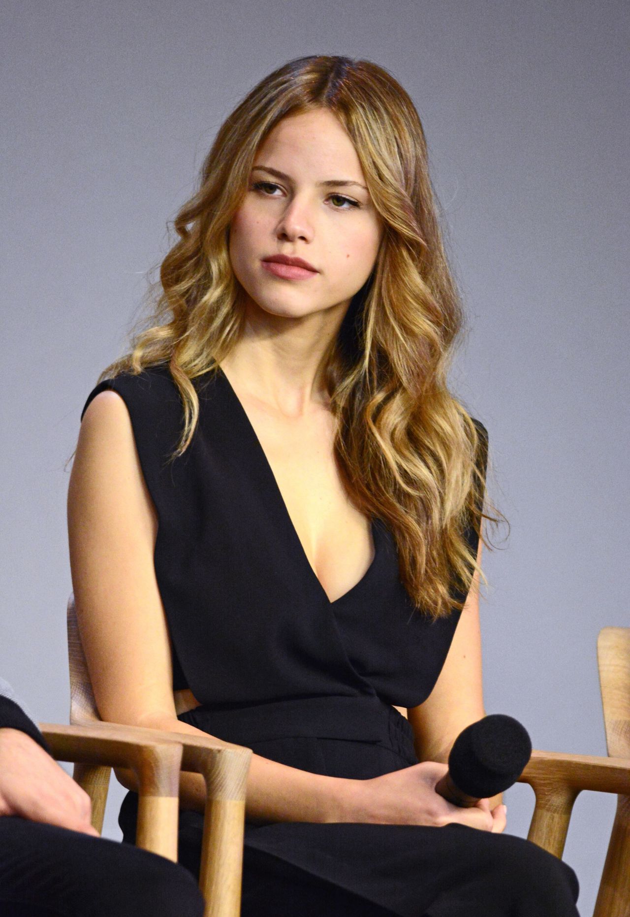 Halston Sage - Paper Towns Cast and Filmakers Event at the Apple Store ...