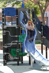 Hilary Duff - at Coldwater Canyon Park in Beverly Hills, July 2015