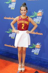 Isabela Moner – 2015 Nickelodeon Kids’ Choice Sports Awards in Los Angeles