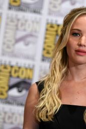 Jennifer Lawrence - The Hunger Games Mockingjay Part 2 Presentation at Comic Con in San Diego