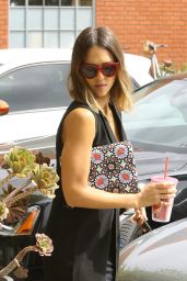 Jessica Alba - Arriving at Her Office in Santa Monica, July 2015