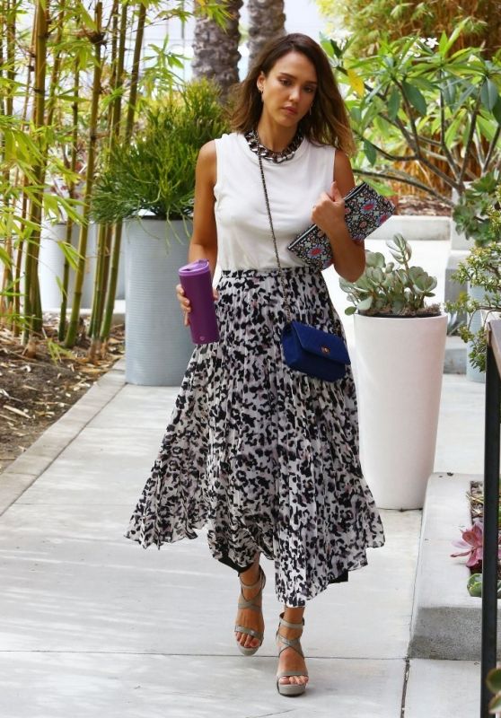 Jessica Alba Summer Style- Heads to Her Office in Santa Monica, July 2015