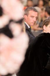 Kristen Stewart - Chanel Fashion Show in Paris - July 2015