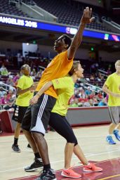 Maria Menounos - Celebrity Basketball Game at the Special Olympics World Games in Los Angeles