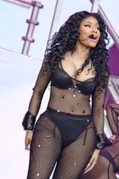 Nicki Minaj Performs at 2015 Roskilde Festival in Denmark