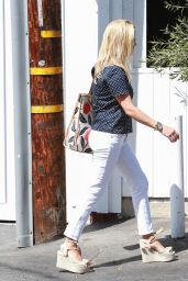 Reese Witherspoon Casual Style - Out in Brentwood, July 2015
