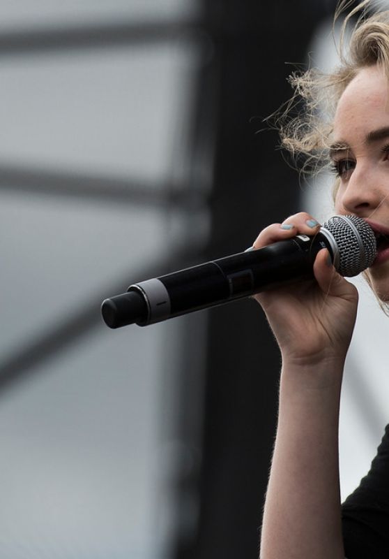 Sabrina Carpenter Performs at Show Of The Summer in Hershey