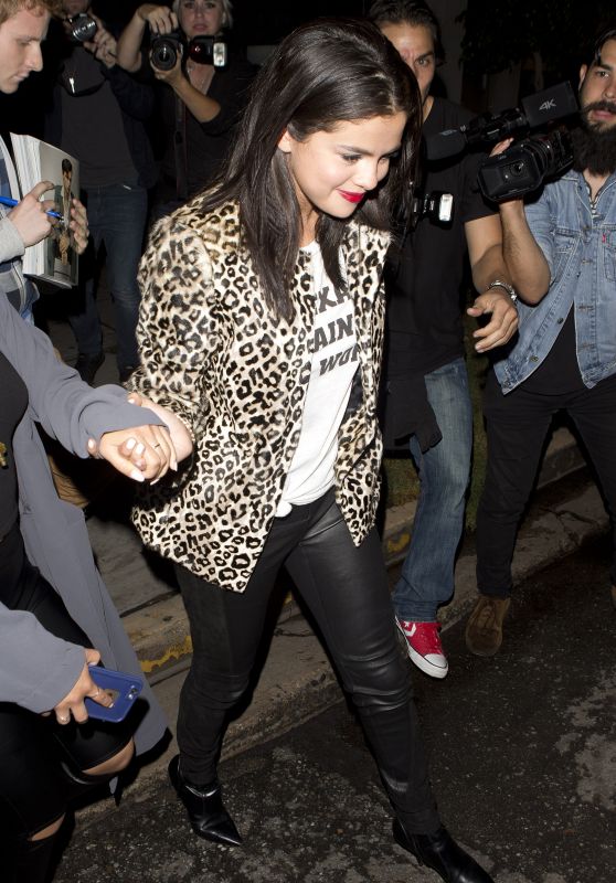 Selena Gomez Style - Leaving The Nice Guy Restaurant in West Hollywood, July 2015