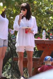 Selma Blair at Her Kids B-Day Party in Los Angeles, July 2015
