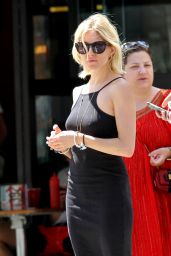 Sienna Miller - Street Fashion - Shopping in NYC, July 2015