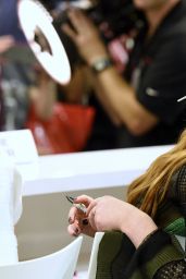 Sophie Turner - Game of Thrones Signing - 2015 Comic Con in San Diego