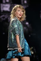 Taylor Swift - 1989 World Tour Concert in East Rutherford, New Jersey