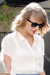 Taylor Swift Steet Fashion - Leaving Sugarfish Sushi Restaurant in Beverly Hills, July 2015