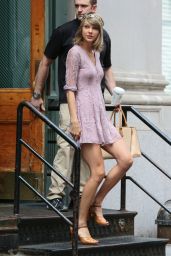 Taylor Swift Street Fashion - Out in New York City - July 2015