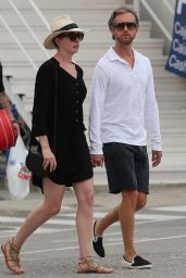 Anne Hathaway Out in Ibiza, Spain, August 2015
