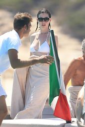 Anne Hathaway Wearing a Bikini in Ibiza, August 2015