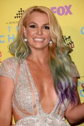 Britney Spears - 2015 Teen Choice Awards in Los Angeles