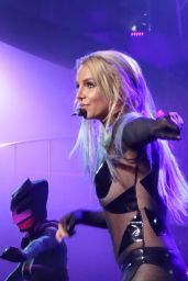 Britney Spears Performing at Planet Hollywood in Las Vegas, August 2015