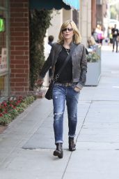 Courtney Thorne-Smith Casual Style - Out in Beverly Hills, August 2015