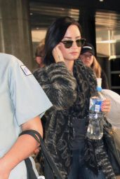 Demi Lovato at LAX Airport, August 2015