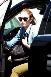 Emily Blunt Going to a Salon in Beverly Hills, August 2015