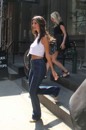 Emily Ratajkowski in Tight Jeans - Out in New York City, August 2015