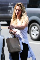 Hilary Duff Casual Style - Shopping in Beverly Hills - July 2015
