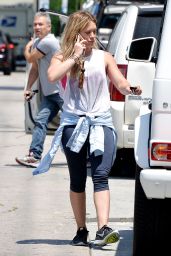 Hilary Duff - Grocery Shopping in Los Angeles, August 2015