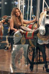 Jennifer Lopez – Filming New Music Video for ‘El Mismo Sol’