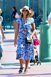 Jessica Alba Summer Style - Disneyland in Anaheim, August 2015