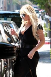 Jessica Simpson Casual Style - Out and About in Beverly Hills, August 2015