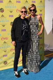 Portia de Rossi - 2015 Teen Choice Awards in Los Angeles