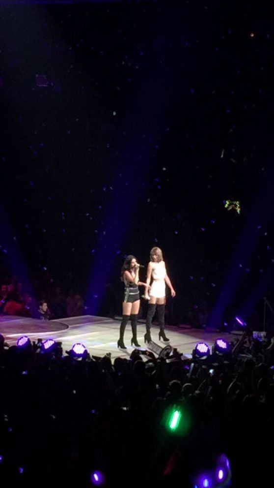Taylor Swift And Selena Gomez 1989 Tour Los Angeles