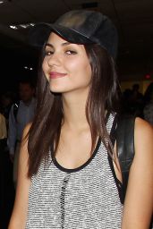 Victoria Justice Airport Style - at LAX, August 2015