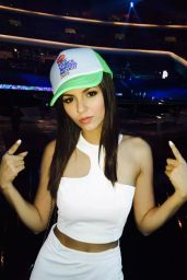 Victoria Justice - Kids Choice Awards Mexico 2015